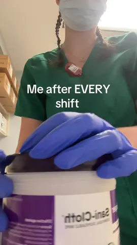 Wipe that phone DOWNNNNN #medical #medicaltiktok #phlebotomist #lab #hospital #cleanfreak #germaphobe 