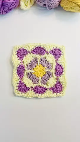 💜 Crochet Flower Granny Square ✨ Very Easy Pattern #crochet #DIY #tutorial #inspiration #easy #beginner #grannysquare #simple #flower #crochetersoftiktok 