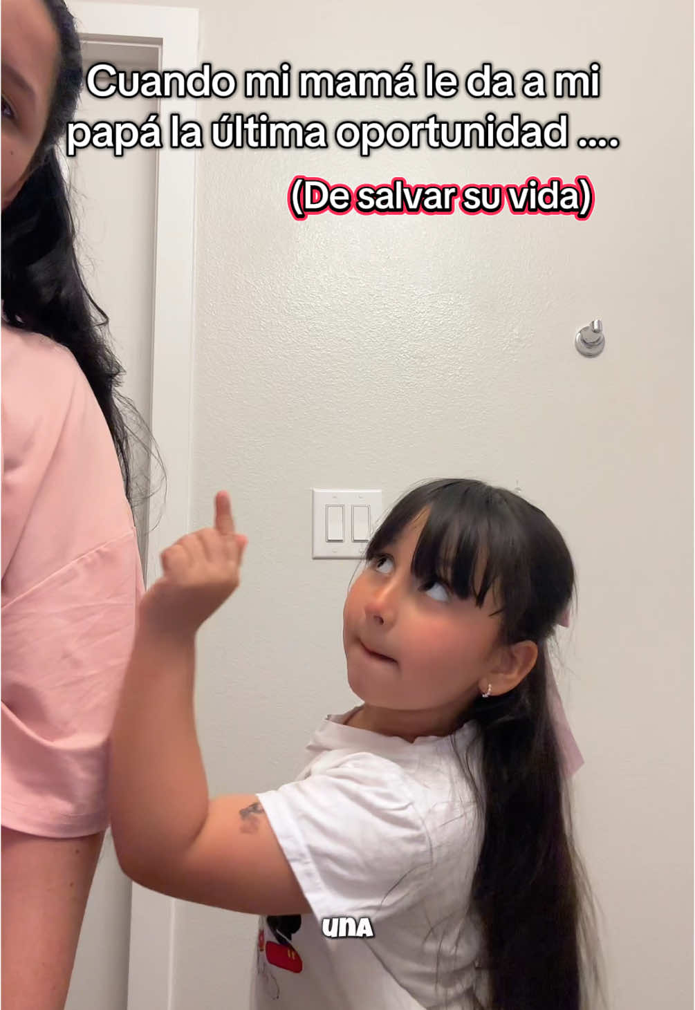 En ese momento supimos que necesitaba un milagro🤭. #MomsofTikTok #momanddaughter #momanddaughterduo #moms #momtok #momlife #acting #funnymoments #parentinghumor 