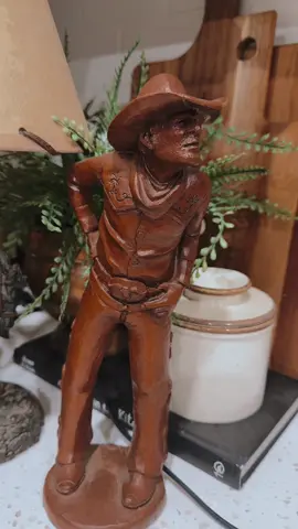 My recent antique store finds 😍 #western #westernantiques 