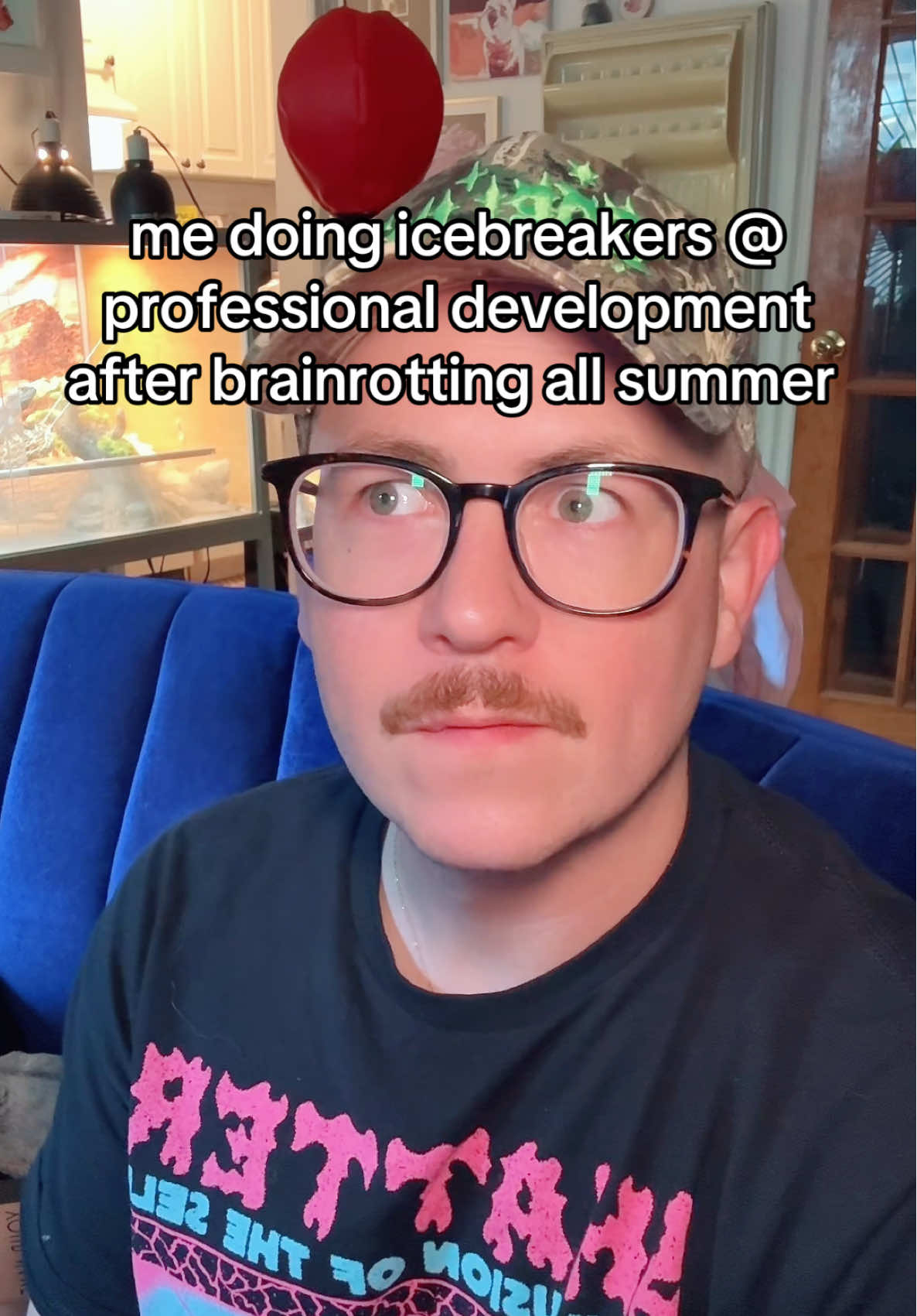 Start diggin’ in your jet2holiday, twin #brainrot #professionaldevelopment #funny #chit #doitlady 