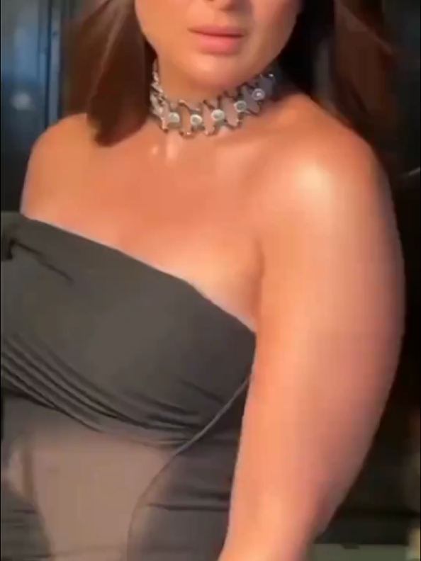 #kareenakapoor #karenakapoor #kapoor #hotvideo #plzsupport #fyp #foryou #plzviral🥺🥺🙏🙏foryoupage 
