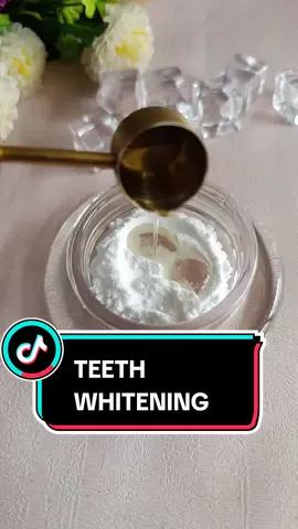 Natural teeth whitening. #teethwhitening #teethwhiteninghack #naturalteethwhitening #naturalremedy #naturalrecipe 