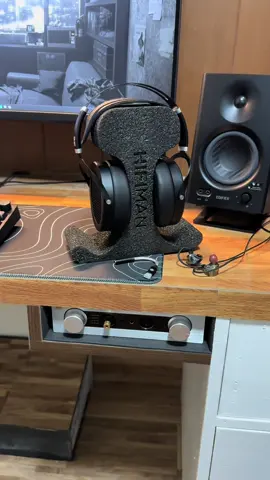 #hifiman #ef400 #sunandra #audio #hifi #iem #pc #gaming #desksetup #allblack #setup #techtok #cleansetup #dac 