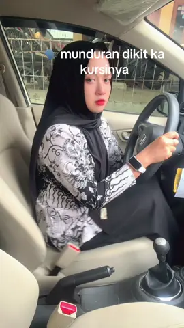 Paham kan😅#manual #nyetirmobil ##nyetirsendiri #gurumuda #fyppppppppppppppppppppppp 