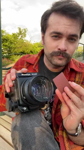 How to trigger any Photographer 🫡📷 #jeanblack #viral #photographer #viralvideos #hasselblad #kodak #fyp #cat #tech #style #Lifestyle #mamiya #film #lomography #asmr