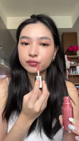 finally posting the makeup tutorial i promised you all 💗💓💖 included some fun facts for all my new friends on here! 🤗 LOVE U GUYS  here’s all the stuff i use - @Charlotte Tilbury flawless filter + airbrush powder + setting spray - @JUNGSAEMMOOL SG cushion - @Glossier stretch concealer - @Fwee.ph pudding pot blush - In2It eyebrow powder  - @Unleashia Official eyebrow gel - @Sunnies Face 143 fluffmatte - @Fenty Beauty gloss bomb in fussy - DHC lipbalm #fyp #makeup #tutorial #singapore #philippines 