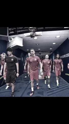 الي يحب رونالدو يتابعني +منو راح تشجعون بكأس العالم القادم ..🔥🙎🏻#ronaldo #كريستيانو #المصمم_بيلي🦅❤️‍🔥 #كأس_العالم #البرتغال #فرنسا🇨🇵_بلجيكا🇧🇪_المانيا🇩🇪_اسبانيا🇪🇸 #الارجنتين #البرازيل #ميسي🇦🇷 #رونالدو #مبابي #كليان_مبابي🇨🇵 #ليو_ميسي 
