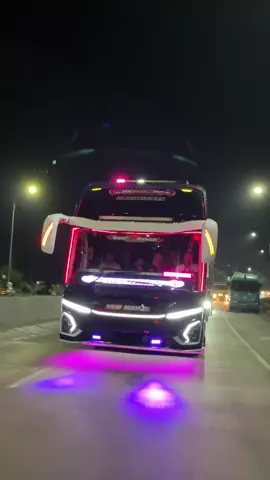 alah tabola bale 💃💃 #busbasuri #busmania #lewatberanda  #newmanja#doktercinta#kevinrikovernando #fypシ゚ 