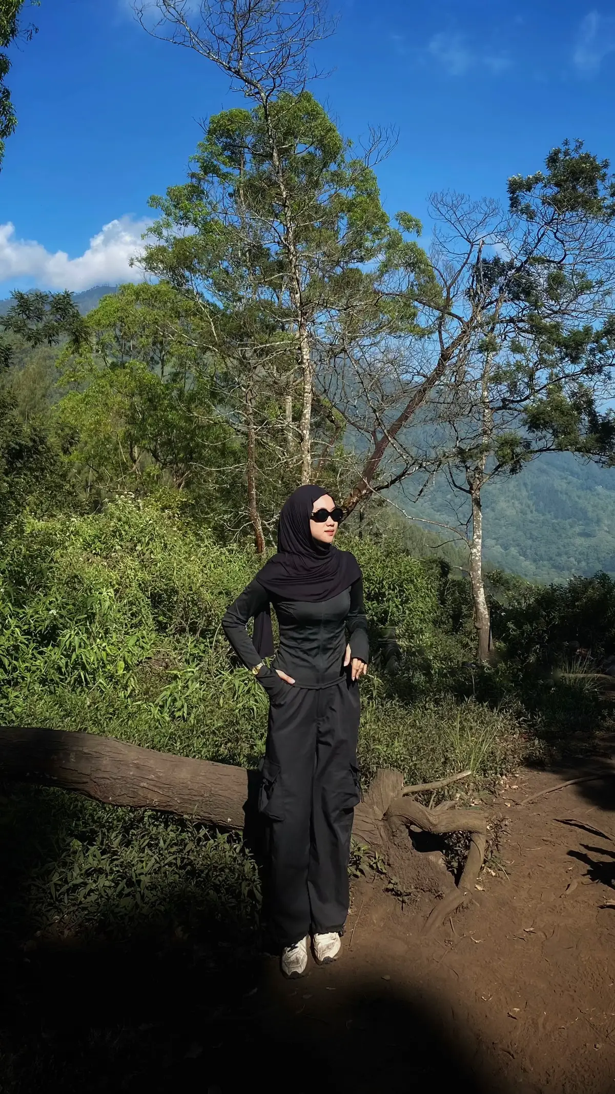 kesiangan sih😋 #trending #gunungbokong1746mdpl #pendakifomo #fypシ #malangplacetogo 