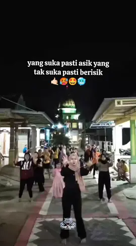asikinn ajaa🤙🏻🥵💃 @pemburu horeg pasuruan @Pecandu Horeg Gempol Pasuruan @CctV Horeg #fyp #jerukpurut #TeamcoldutGankLimo #berandafyp #gempolpasuruan #berandatiktok #karnaval #soundsystemjawatimur #cctvsoundhoreg 