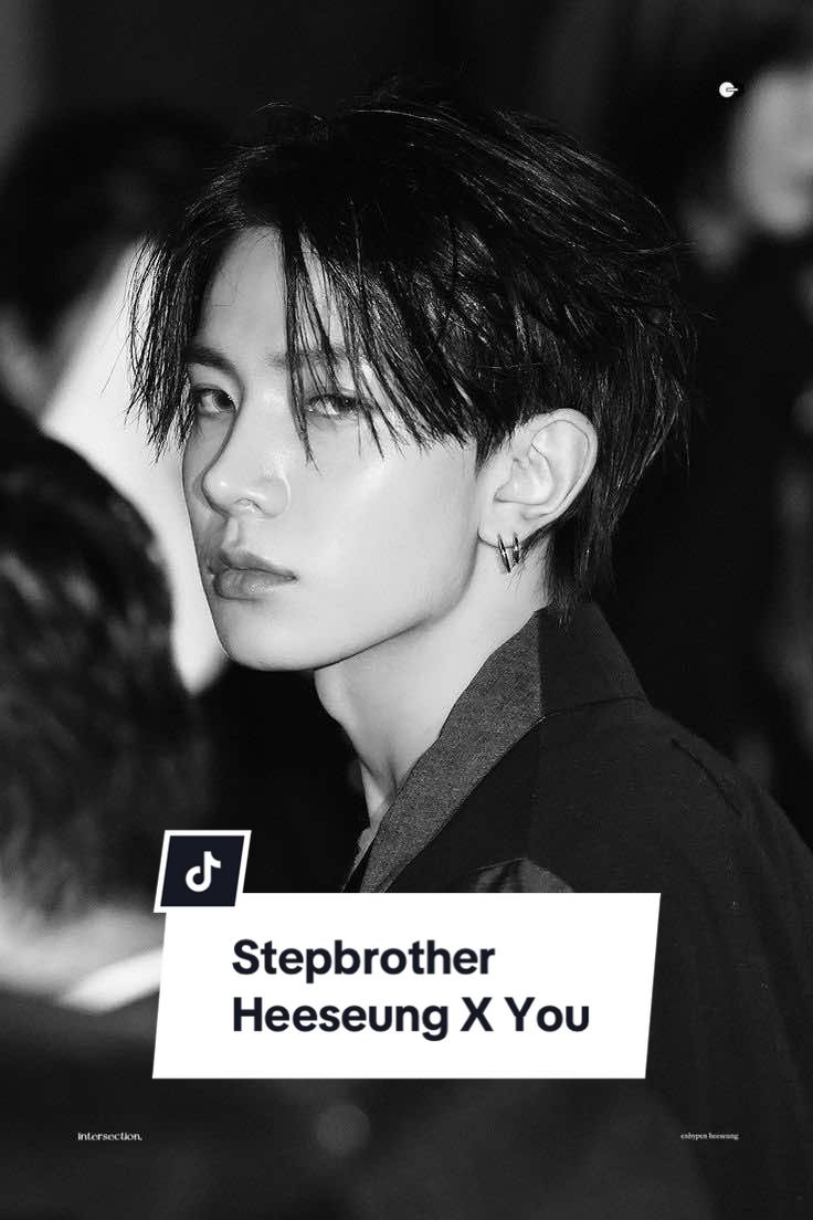 Bagian 2 | POV : “Stepbrother” Heeseung X You Keluargamu menyewa sebuah vila di kota seberang guna menenangkan diri. Terlebih, hari ini tepat memperingati ulang tahun Heeseung.  Sepanjang perjalanan tadi, tidak ada satupun kata yang keluar dari mulutmu. Kamu duduk di depan, tepat di samping Heeseung yang memegang kemudi. Sedangkan Ayah dan Ibu berada di bangku penumpang belakang. Ayahmu sempat bingung dengan sikapmu yang menjadi pendiam, tetapi ia tidak banyak komentar. 