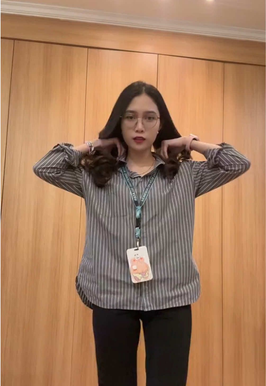 Fit check latepost 😆 #fitchecks #ootdfashion #ootdinspo #OOTD #fashionstyle #officewear #careerwoman #ootdinspiration 