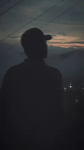 🧘🏻‍♂️