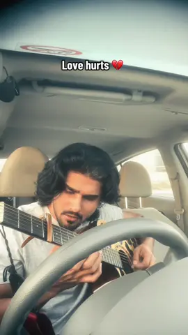 Wait for it 🥲🫀 . . #foryou #breakup #khalilurrehmann #guitar #fingerstyle #guitarist #trending #atifaslam #goviral #viral #fyp #dubai #dxb #khalilurrehmann #thedufferguitarist #fingerstyleguitar #Love #relatable 