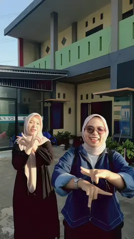 #kaupikirhidupinicumamakanbatu 