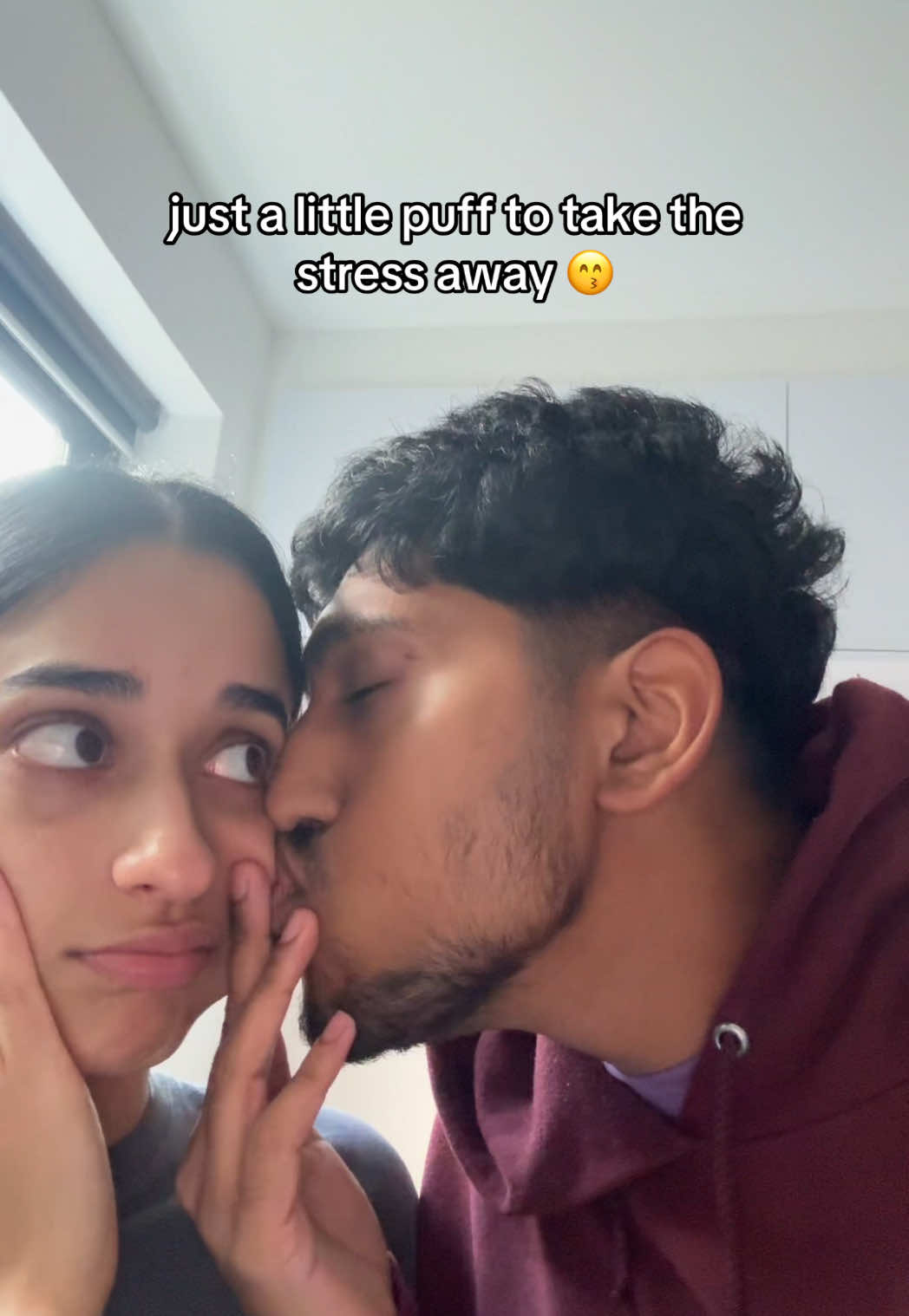 addicted to my gfs cheeks, the ultimate stress reliever 😮‍💨  #fyp #couplestiktok #relationshipgoals #StressRelief #boyfriend #girlfriend #navdarsh 