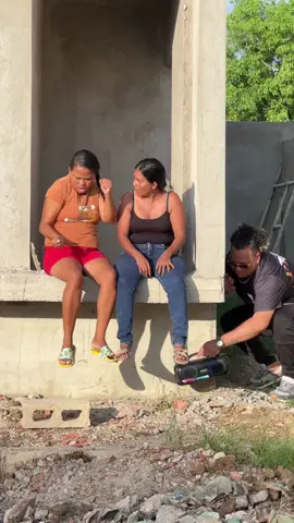 No se tu pero yo no aguante la risa 