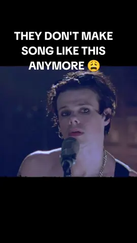 I LOVE YUNG BLUD SMM😩😩 #music #yungblud #fyp #tiktok #artist #song #hastag #viral #trending #famous #1million #100k #10k #20k #30k #50k #fypシ 