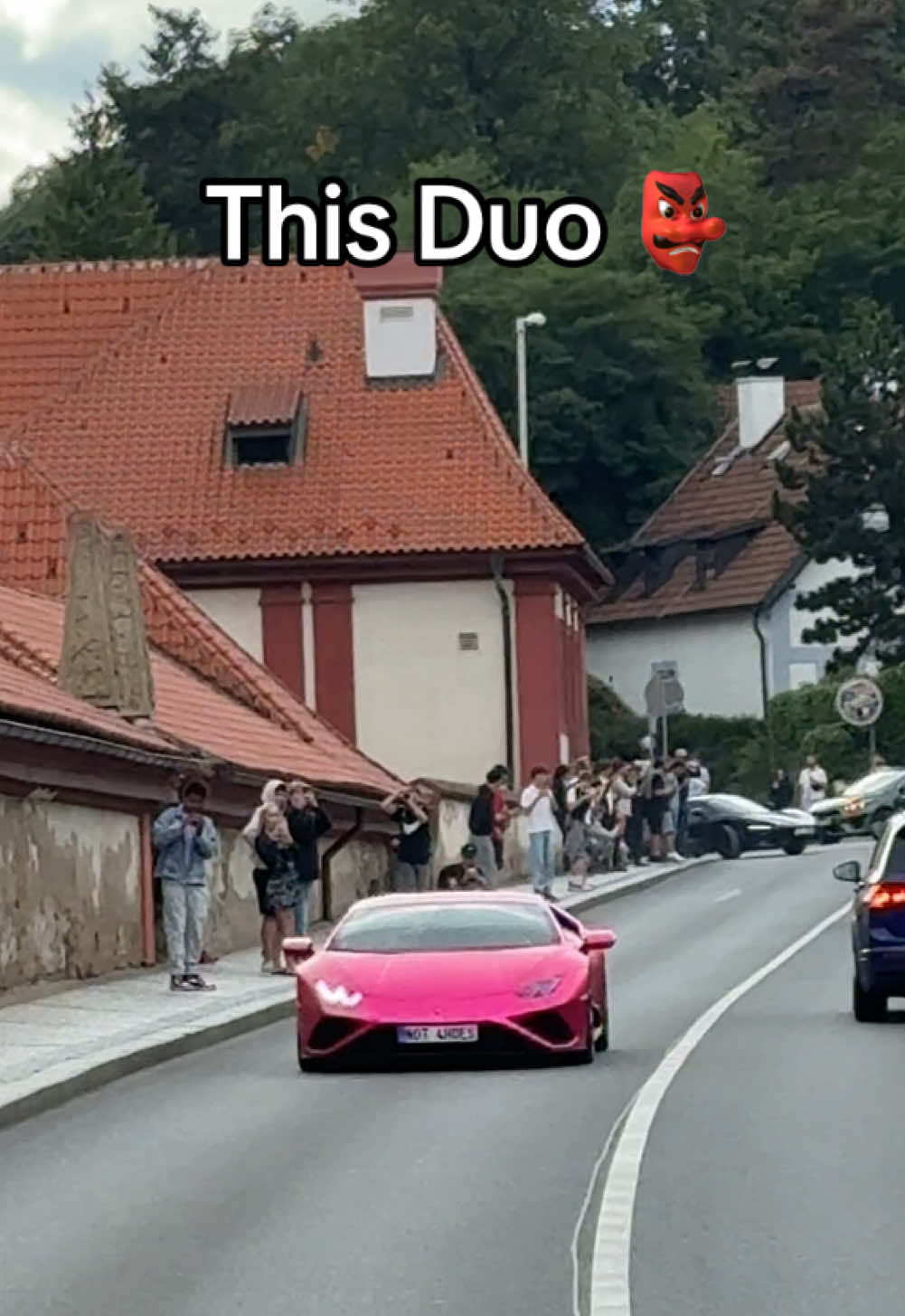 Crazy duo @Adam Kajumi 💰 @J.krouzekk #carsontiktok #fyp #wow #lamborghini #lamborghinihuracanevo #mclaren #mclaren720s #duo #v10 #v8twinturbo 