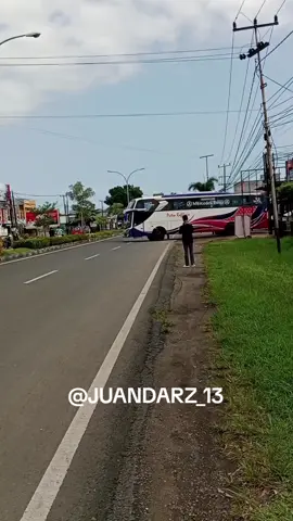 putra raflesia Antasena tujuan solo jogja @official_antasena_reborn @P.O Putra Rafflesia #mercy1526 #jetbus3 #fypシ #juandarz_13 