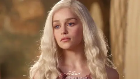 a song of ice and fire / another book edit because i will always wish that game of thrones took more inspiration and aesthetic influence from it's book counterpart. (daenerys scenepack is from katseyesscenes on ig) #asongoficeandfire #asoiaf #fyp #medievalfantasy #gotedit #gameofthrones #asoiafedit #medieval #BookTok @saintnerys @faelithh @ithiliens @adorexx @rivendellhorsegirl @mvidoftarth @sapphirebun @snezhjey