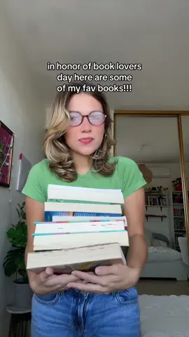 HAPPY BOOK LOVERS DAY 📚🫶🏼 #bookloversday #bookshelf #booktoker #booklover #BookTok #paratii #parati #books #bookish #puertorico #puertoricotiktok #bookrecommendations #bookrec #booktokfyp #romancebooktok 