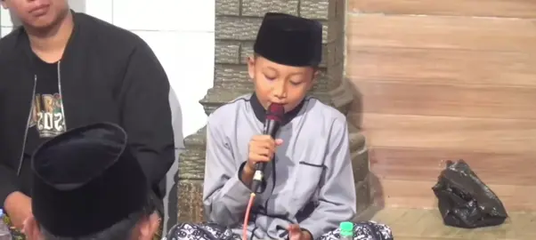 kaulah ibuku cinta kasihku voc elham junior #kaulahibukucintakasihku #kaulahibuku #jadwalmajlis #sholawatviral #ngajinyeni #punjer #fyppppppppppppppppppppppp #santriunik #mtibadallah #unik #beranda #rutinan #sholawatan_yuk #gus #a1 #vidioviral #gusellhamyahya #kediri #mti #fypシ゚viral #gas 