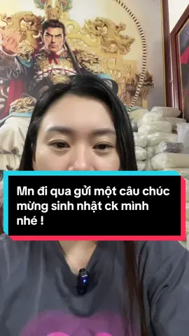 Năm đầu sinh Nhật vắng nhà 