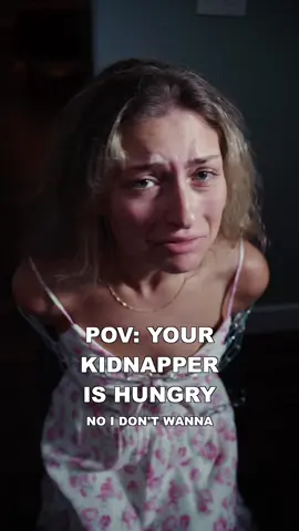 POV: your kidnapper is hungry #whiteoutsurvival #fyp #viral #whiteoutsurvivalpartner 
