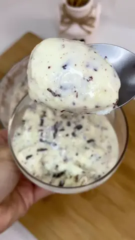 Sorvete de Flocos, só 3 ingredientes 🤤🍨 #sorvete #chocolate #receita #receitas #3ingredientsrecipes #sobremesa #CapCut #receitasimples #sobremesafácil 