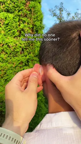 The confidence boost is crazy #earlo #beautyhacks #earfix #bigears 