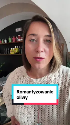 W ogóle nie chodzi o to żeby psuć efekt wakacji czy radość tylko chcę Was ostrzec bo nacięłam się sama na taką historyjkę o małej lokalnej oliwiarni. 💔 #Oliwa okazała się bardzo niedobra-obstawiam że z późnych oliwek  albo gorzej-mieszanka z extra Virgin i virgin.  Fajna pamiątka i fajna historia za to. #oliwa #oliwazoliwek #romantycznewakacje #okazja #lokalnie 