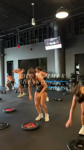 #CapCut If you’ve been waiting for a sign, this is it #bostonma #bostontiktok #bostongym #Fitness 
