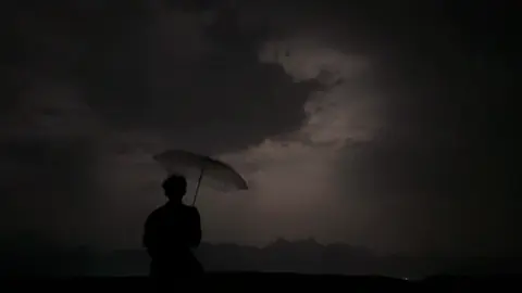 ما بان المطر قهر 