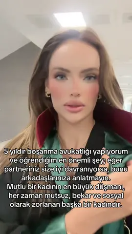 Bazı kulaklar, hikayenizi değil dedikodunuzu dinlemek ister 😫