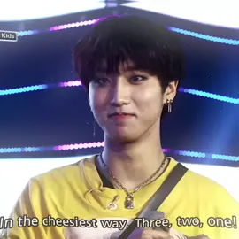 nunca dejare d decirt q estoy completamente enamorada d este hombre, ESQ NOMAS MIRA ESA SONRISA DIOSMIO AGARRAME QUE ME DESMAYO                                 𐙚　                  #hanjisung #hanjisungedit #hanstraykids #straykids #edit #editing #fyp 