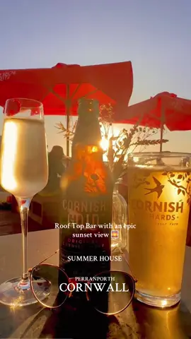 Weekend sunset vibes 🌅🧡  At Summer House Perranporth 🧡 #cornwall #rooftopbar #cornwalllife #perranporthbeach  #sunsetsessions 