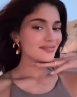 #kyliejenner #fyp عسل