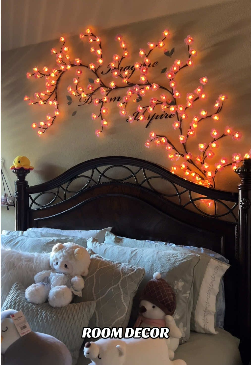 I love the results 🌸 #roomdecor #roomdecoration #roommakeover #decor #stringlights #cherryblossoms #amazon #amazonfinds #olebrandselect #SelfImprovement #MentalHealth 