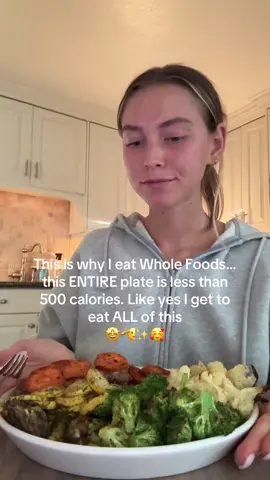 And I GENUINELY crave it 🤩🥦🍠✨🥰❤️ #wholefoods #foods #health #healthylifestyle #gym #gymgirl #Foodie #antiinflammatory #veggies #cleanfoods #DinnerIdeas #sweetpotatoburger #lunchideas #eating #protein #highprotein 
