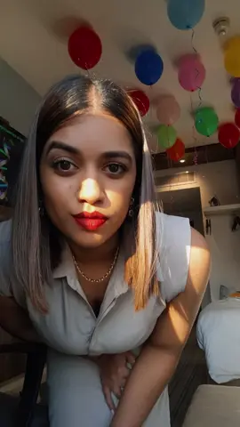 Let me reintroduce myself✨️ ##softgirlera #alwaysclassy #loveliveshere #hotmomlife #forevergrateful #momsoftiktokclub #lisalee #foreverthatgirl #fyp #viral #tiktoksouthafrica 