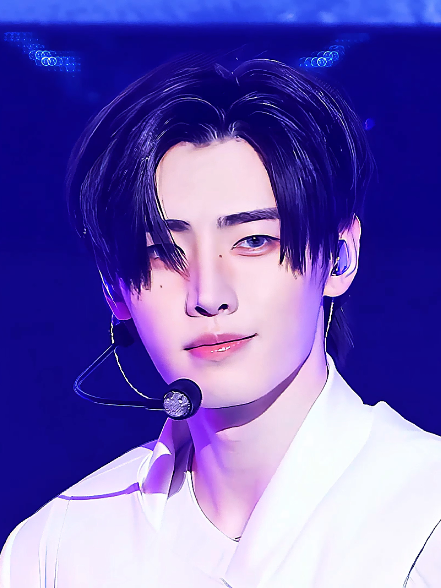 Sunghoon 4k clips #sunghoon #enhypen #kpop #kpopfyp #4k #highquality #xyzbca #trending #foryou #foryoupage #fyp #fypシ #fypp #fypage #engene #taetaeguccci #darkmoongrp🌑 