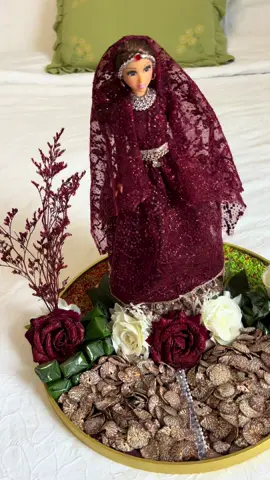 Paan taal🌿  DM for enquiries  A beautifully crafted paan doll thaal by @BloomAndVibeShop! #weddingtaals #engagement #walima #nikha #nikkahceremony #bengaliwedding #pakistaniwedding #thaal #paan #taal #fyp #foryou #tik_tok #tranding #viral 