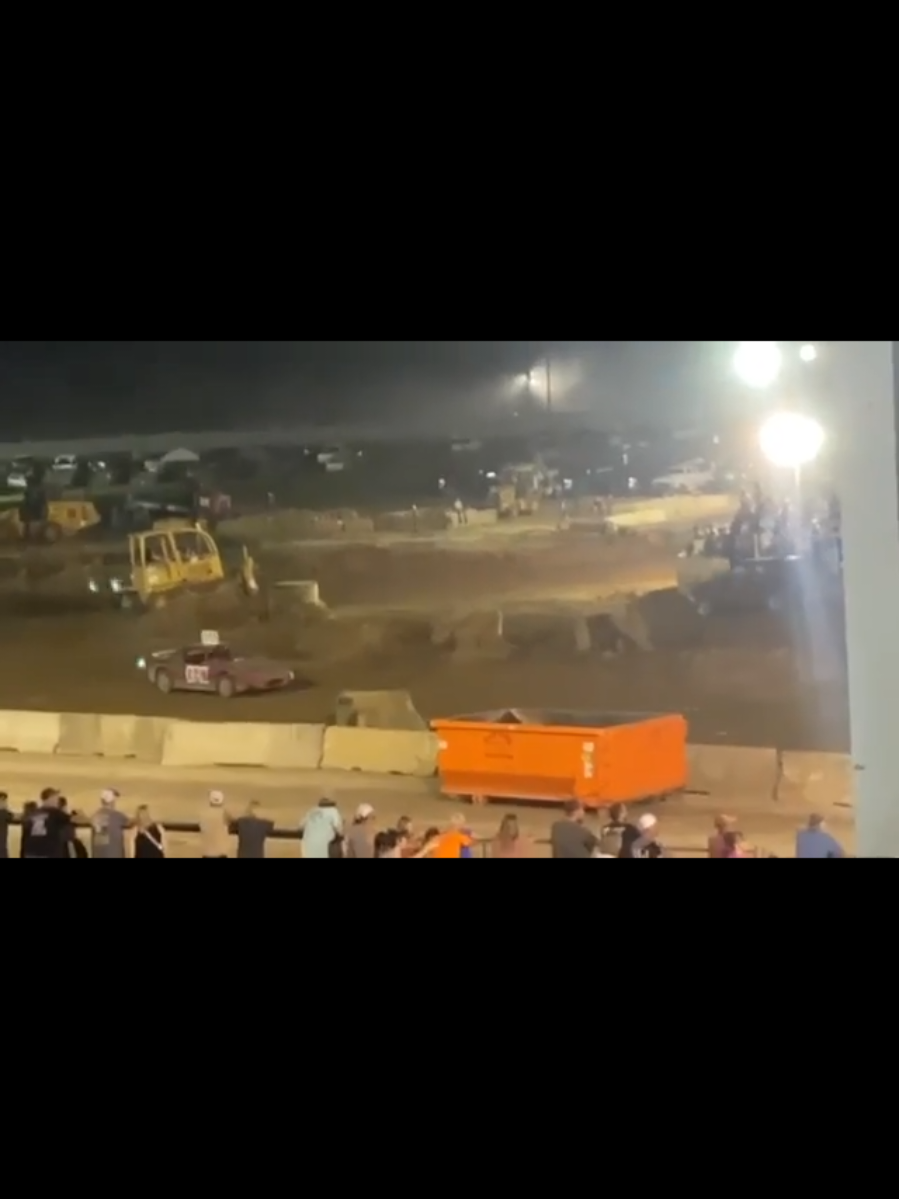 footage provided by @CreepyCrawler  of the #pontiacfiero taking 1st