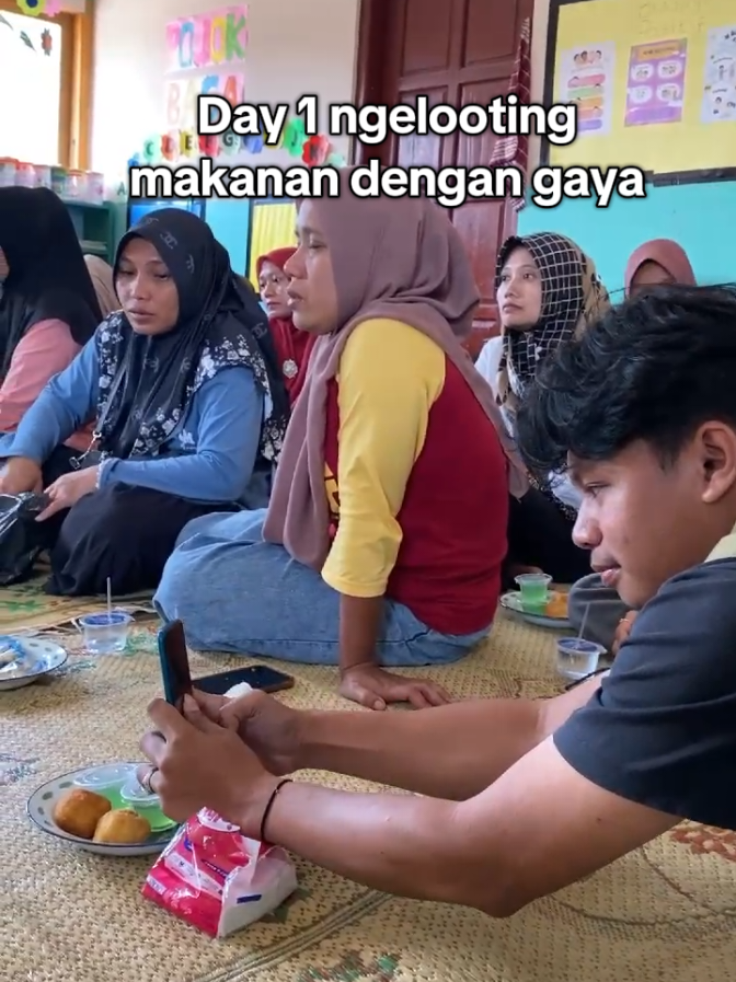 hari² ketemu makanan gratis😋 #kkn2025 #jinawara #prokerkkn #17agustus #jinawara #fyp 