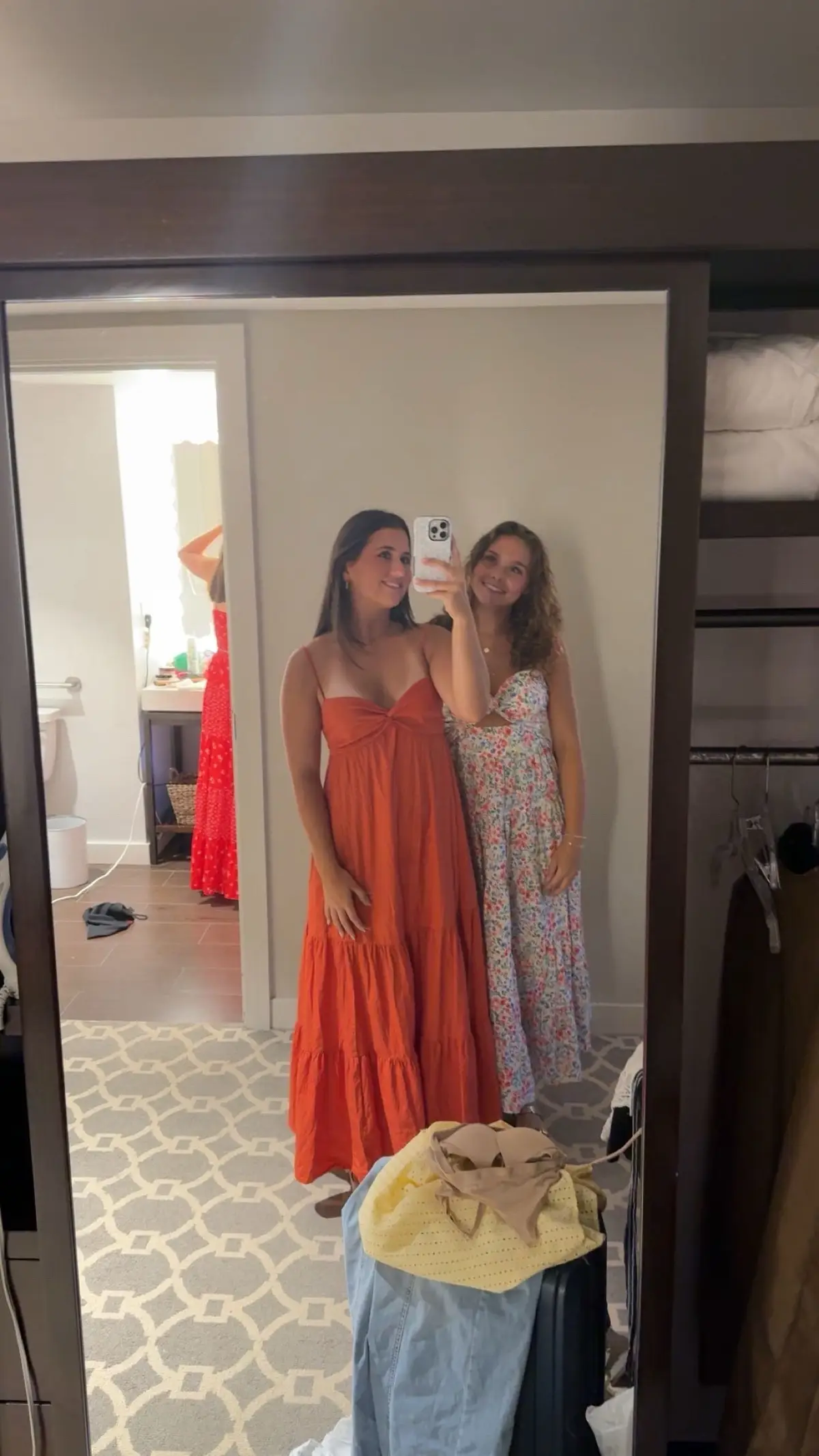 tried to be aesthetic but it didn’t work🤗🥹😇 #fyp #Summer #bffs 