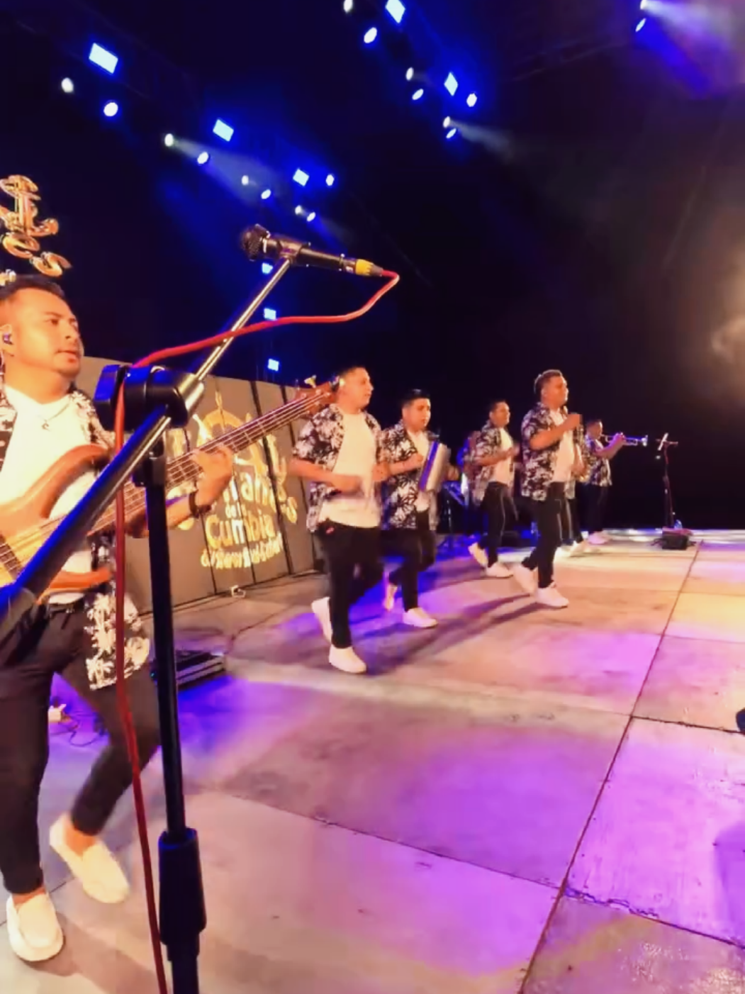 El Gorrón desde Señor, Q.Roo (en vivo) ⚓ 🎼🥳 @Capitanes de la cumbia 🎼⚓ #baile #envivo #Cumbia #cumbiasureña #cumbiatropical #eventos #music #musica #yucatan 