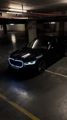 #foryou #fyp #duet #explore #edit #dhouk_kurdistan_iraq #kurdistan #foryourpage #hawler #bmw #tiktok #new #black 