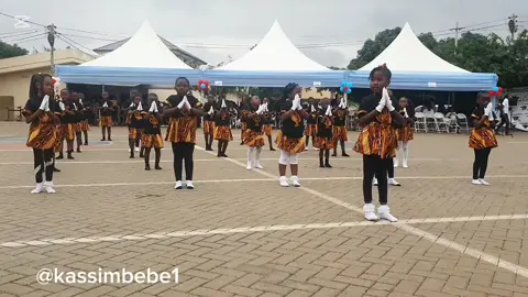 Aseda.. we give to God. watch how these kindergartens dance to king paluta song Aseda #dance #choerography #graduation #aseda #kindergarten #ghanatiktok🇬🇭 #foryoupage❤️❤️ @King Paluta @DANCE360 